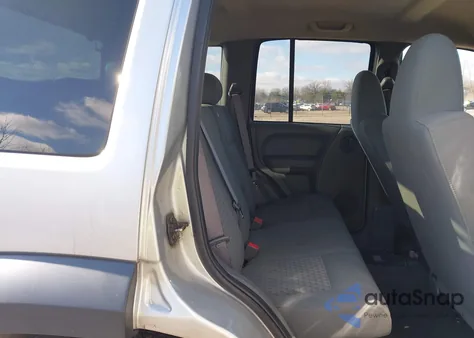 2006 Jeep Liberty Sport from USA, damaged, VIN 1J4GL48KG6W241821